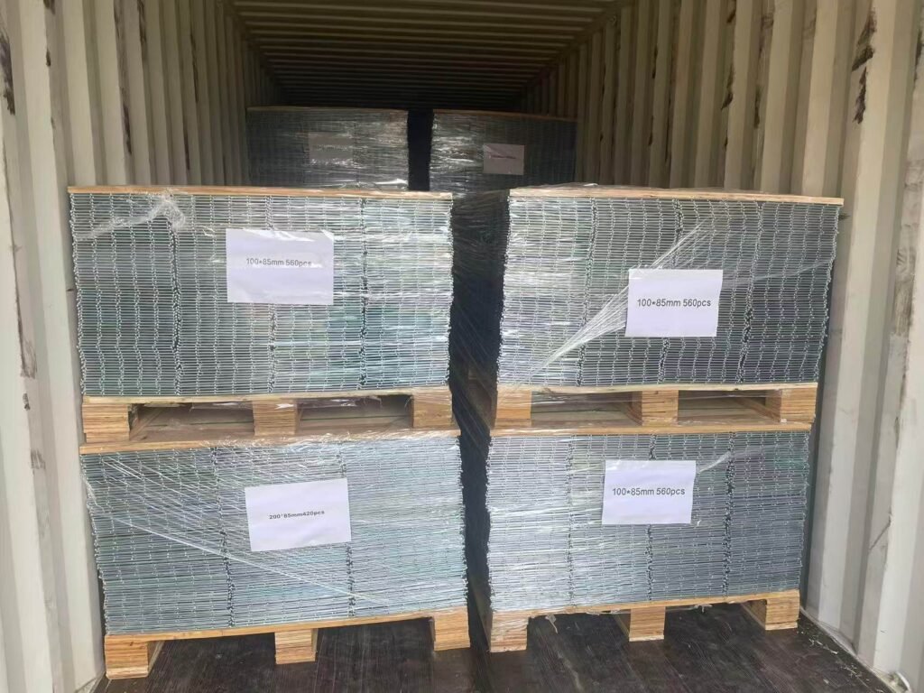Wire mesh panels packed and palletized for export shipment